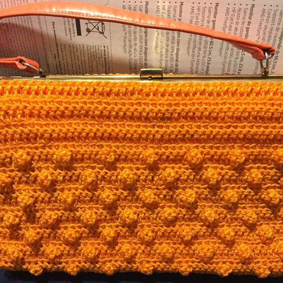 VINTAGE HAND KNITTED POPCORN SMALL HANDBAG - Picture 10 of 10